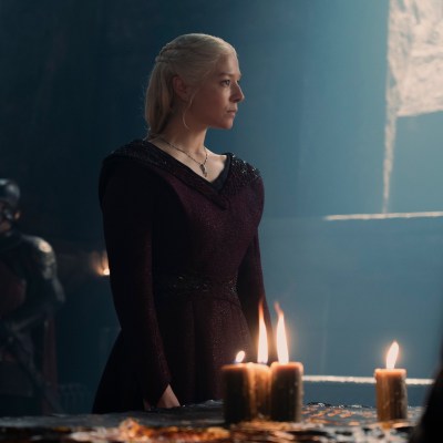 Queen Rhaenrya Targaryen (Emma D'Arcy) stands at her war table